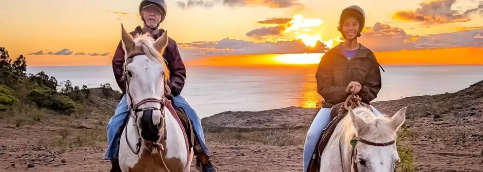 Ride a horse in mountains oahu