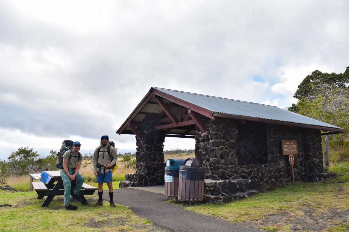 hikers at hilina pali overlook shelter