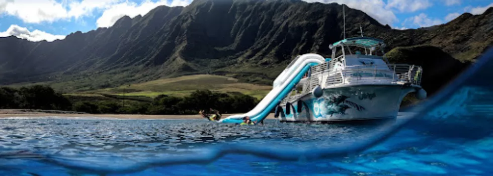 Underwater photo activity boat west oahu