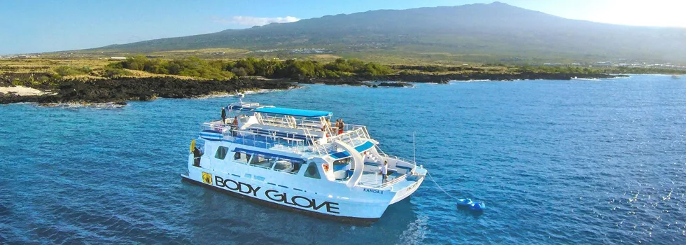 Large boat yacht kona tour