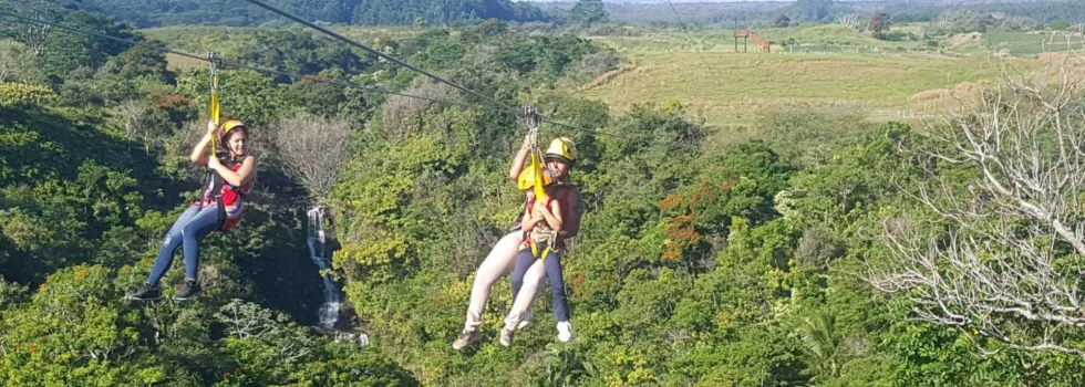 Tandem zipline with child