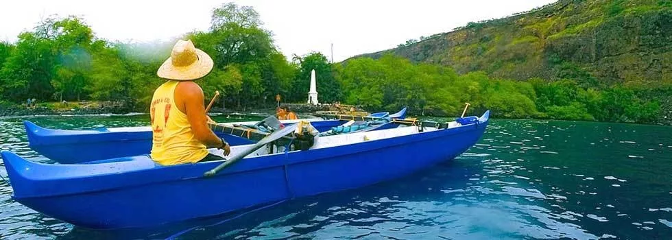 Canoe to captain cook monument