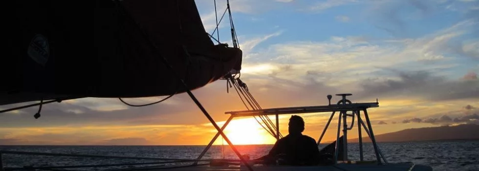 Sunset catamaran in waikoloa hawaii