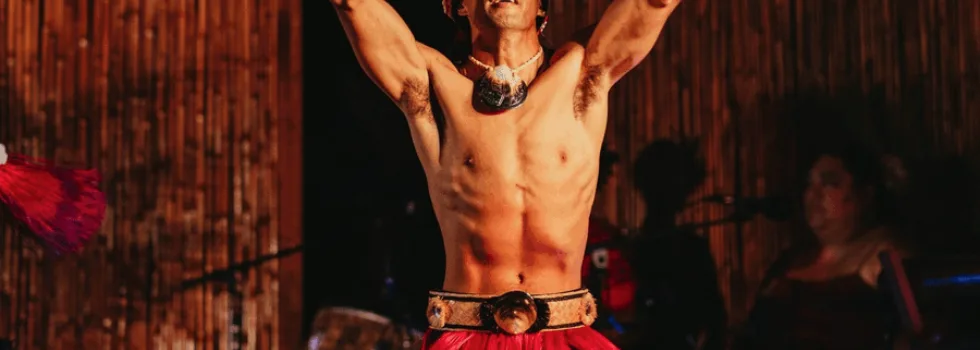 Male hula dancer kona