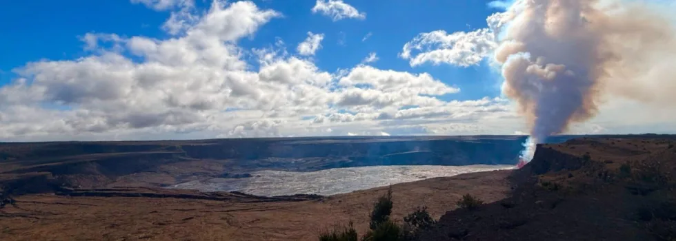 Active kilauea volcano day time lava