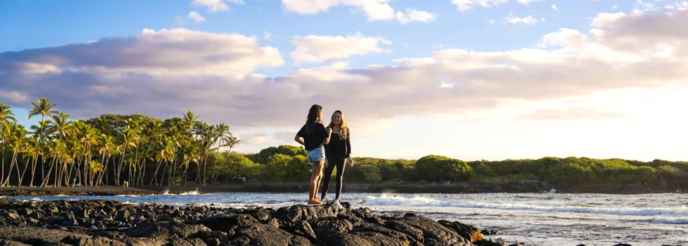 Punaluu black sand beach tour