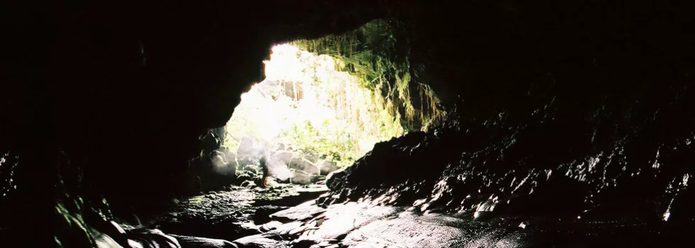 Kaumana cave tour hilo