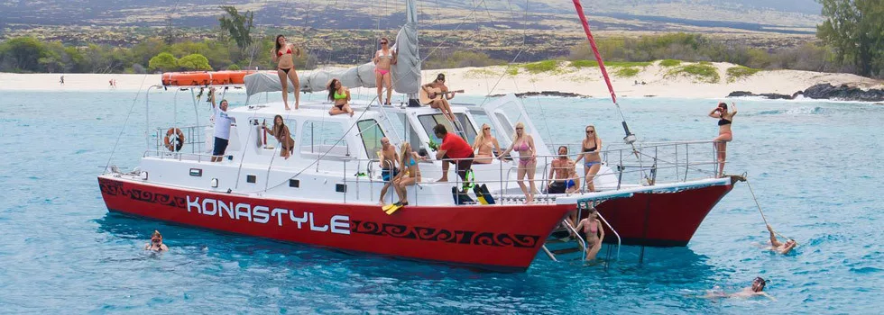 Snorkel-catamaran-kona