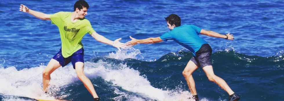 Kids surf teacher kona hawaii