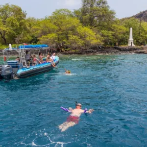 Adventure Boat to South Kona