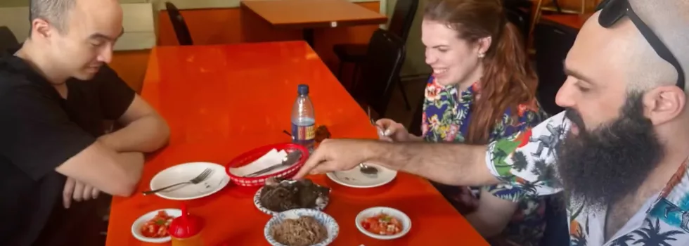 Try hawaiian food bike tour