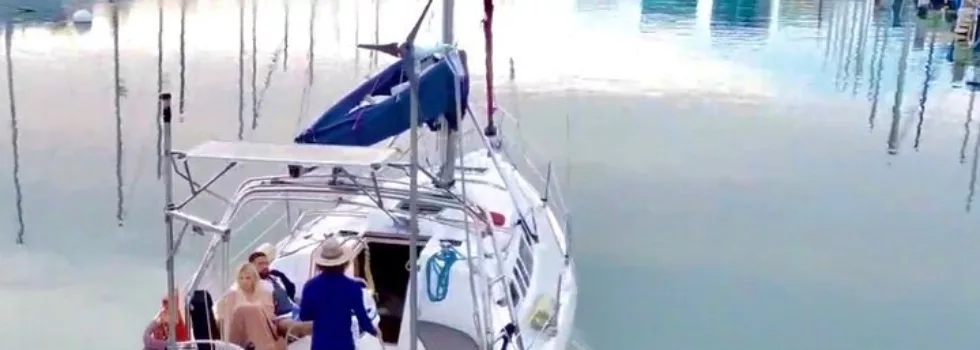 Private boat departing ala wai boat harbor