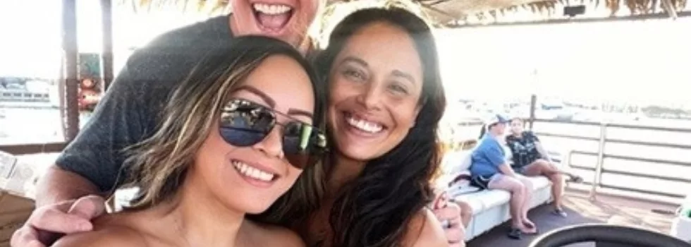 Tiki bar boat hawaii