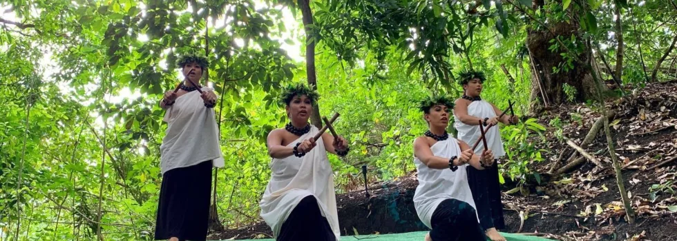 Oahu jungle luau state