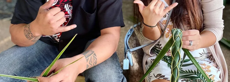 Oahu luau weaving station