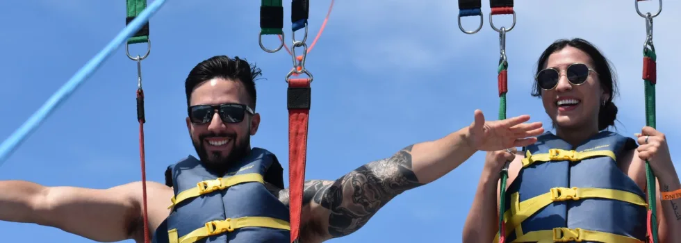 Couple enjoy parasailing waikiki