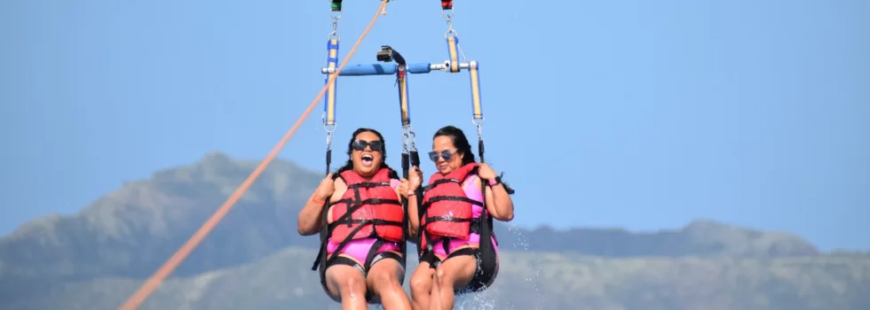 Parasailing near hanauma bay