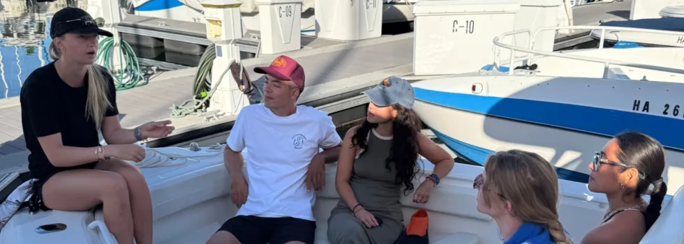 Waikiki snorkel boat instructor