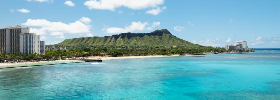 Diamond head waikiki ocean
