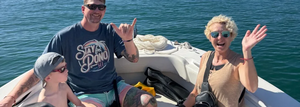 Small group boat waikiki