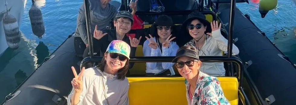 Kona boat tour departure guests