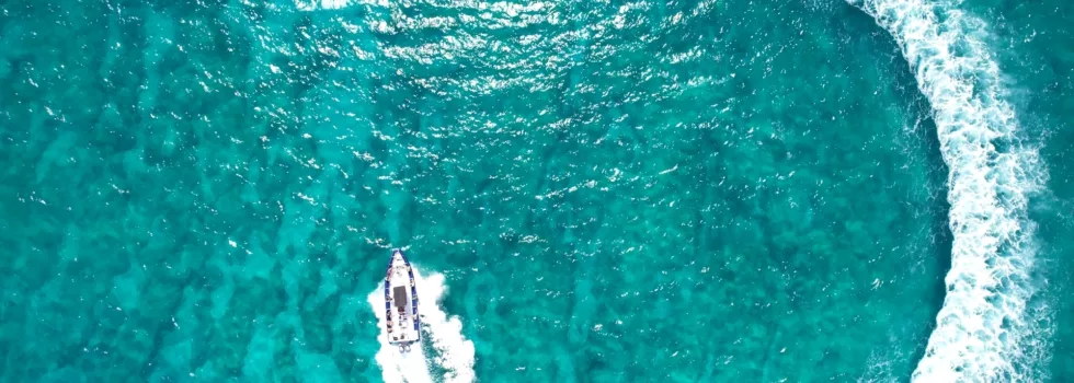 Zodiac speedboat waikiki wake