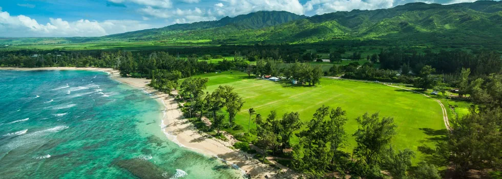 Beach horse back ride in hawaii