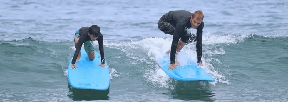 Surf lesson on wave oahu
