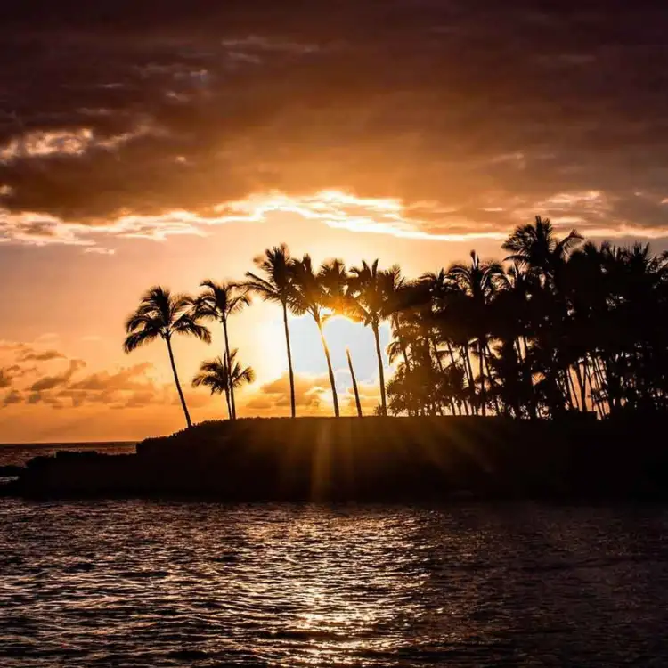 Kona vacation rentals background