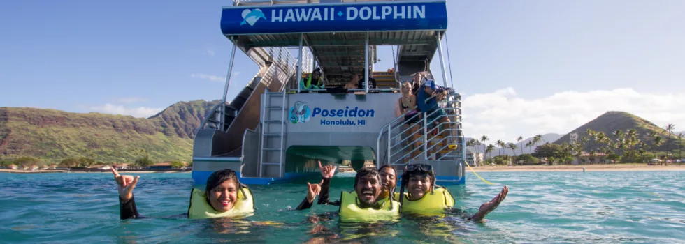 Back of waianae boat
