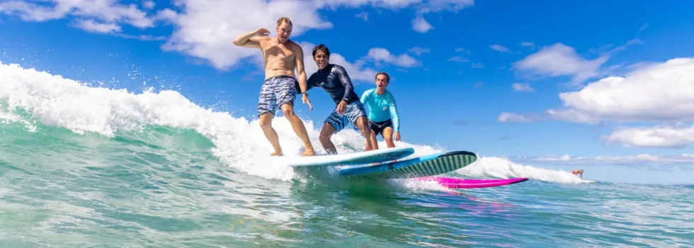 Party wave waikiki surf
