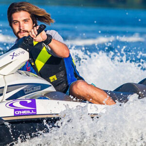 Speed Around Honolulu By Jetski