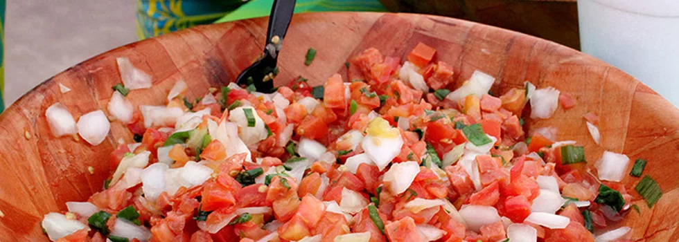 Lomi-salmon-luau-food