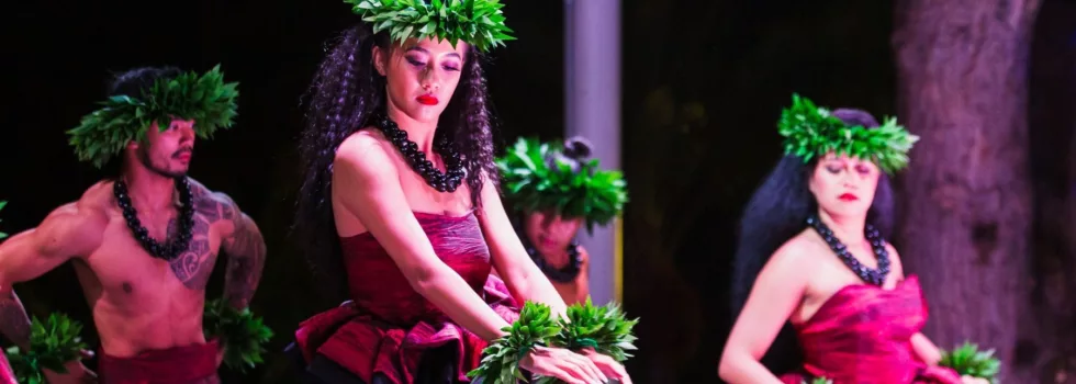 Hula dance luau honolulu