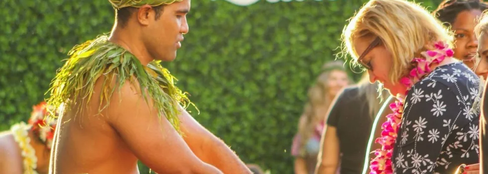 Luau craft table hawaii