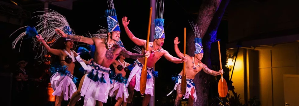 Luau dancers honolulu