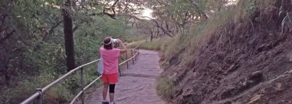 Hike up diamond head waikiki