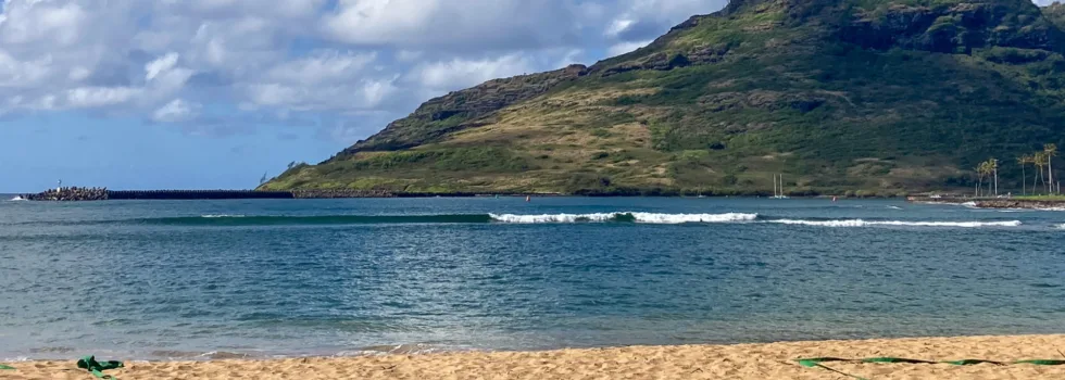 Kalapaki beach small wave