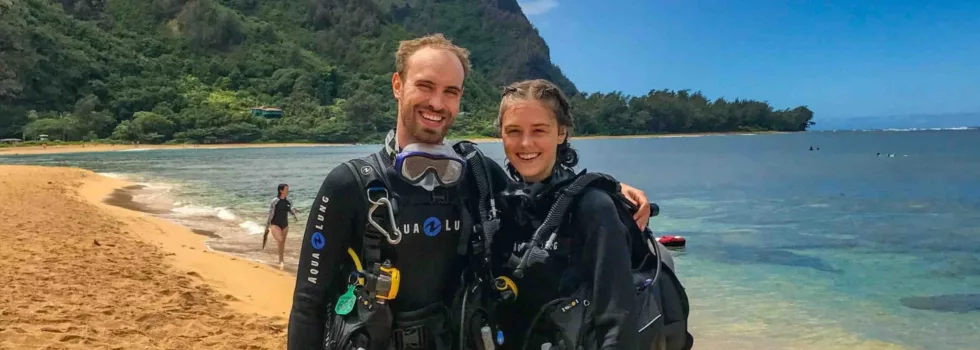 Couples scuba dive north shore kauai