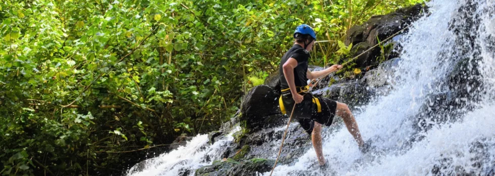 Waterfall tour near lihue