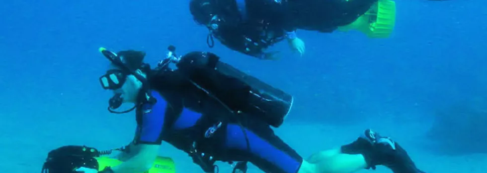 Scooter scuba dive kauai