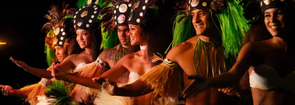 Luau hula girls kauai