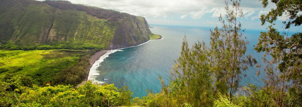 Helicopter tour over waipio valley