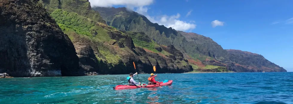 Kayaking tour of na pali coast