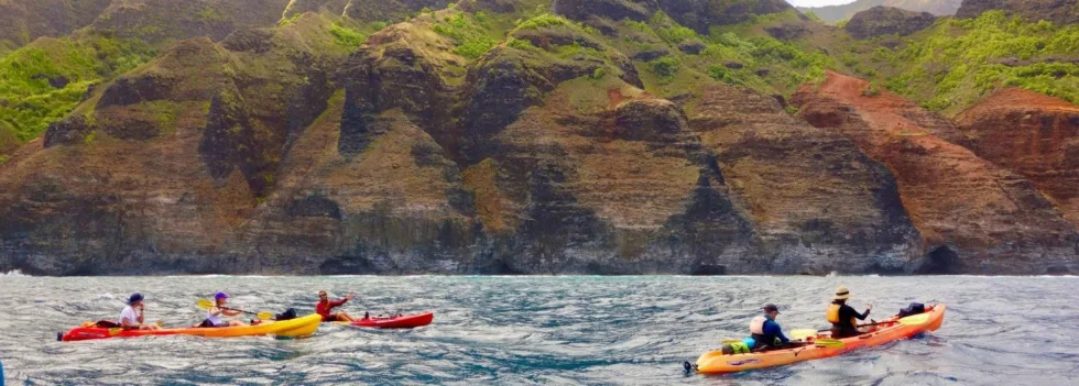 Kayaking tour into kalalau