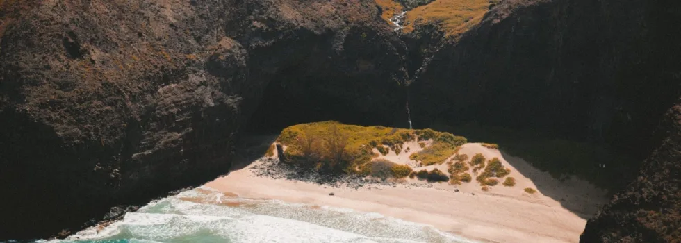 Honopu beach kauai kayaking