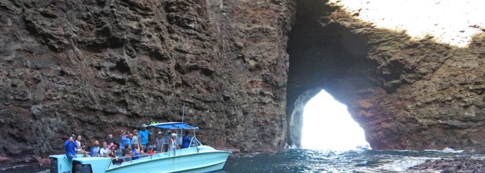Cave boat tour hanalei