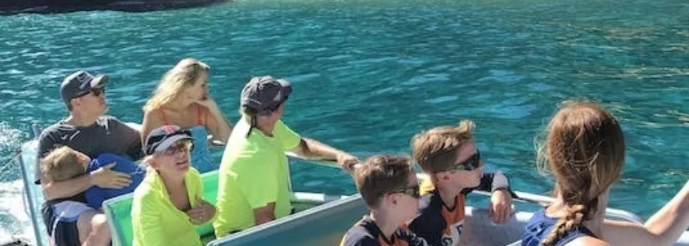 Family boat tour kauai
