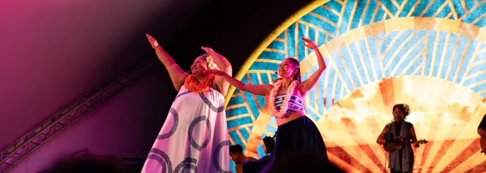 Wahine dancer luau stage
