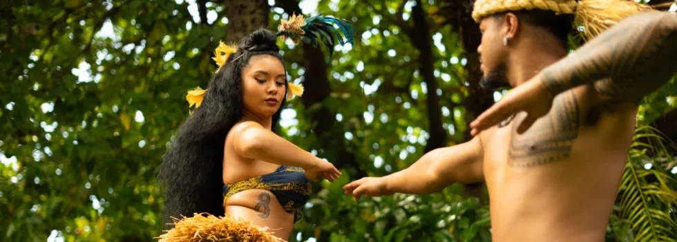 Hula dancers outside